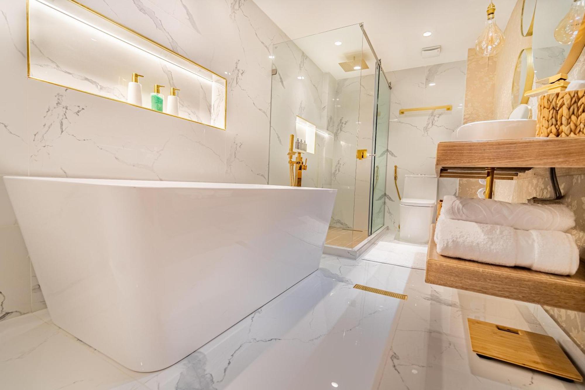 Berthas Collection By Em Hotel *