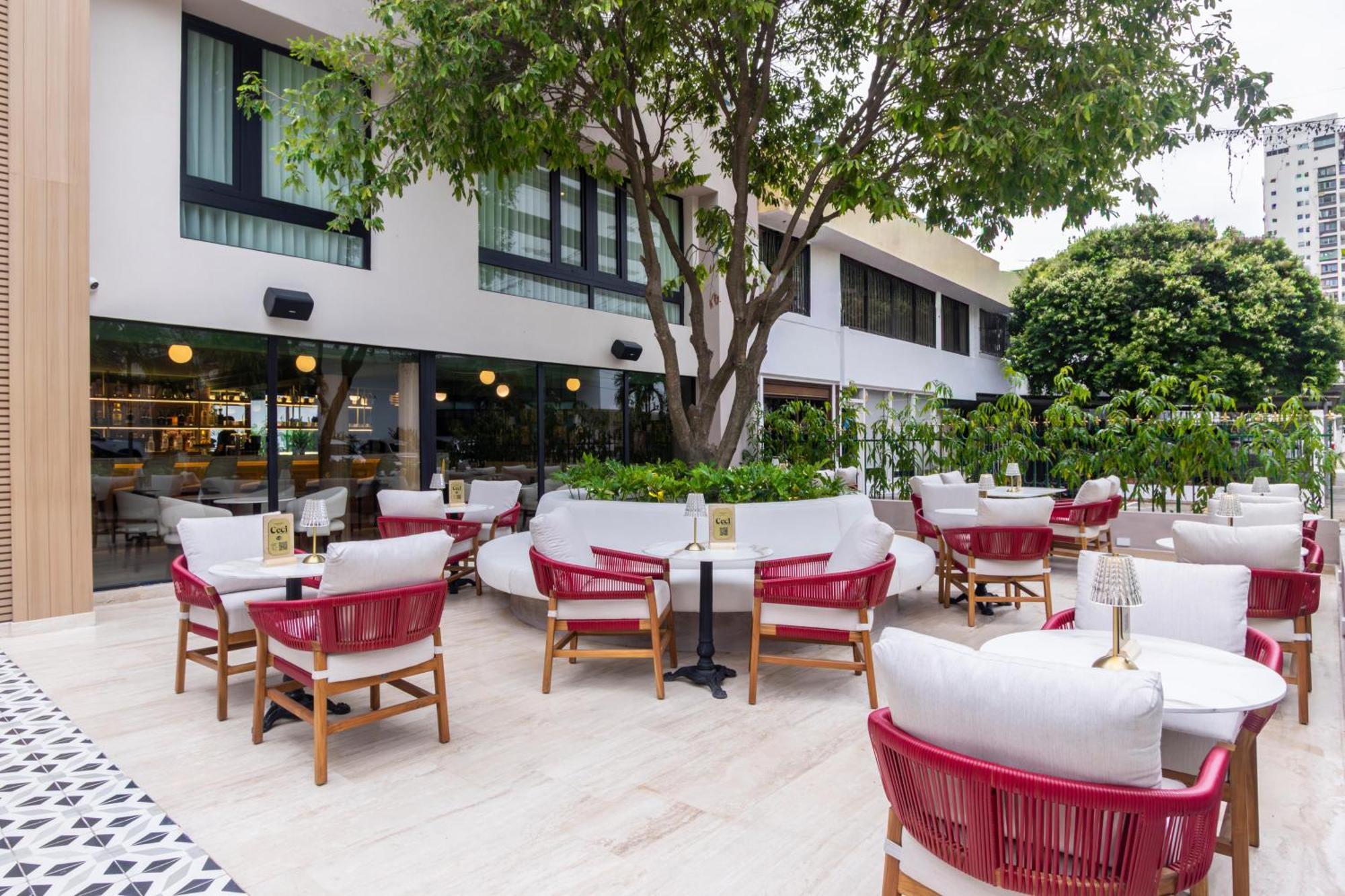 Berthas Collection By Em Hotel *