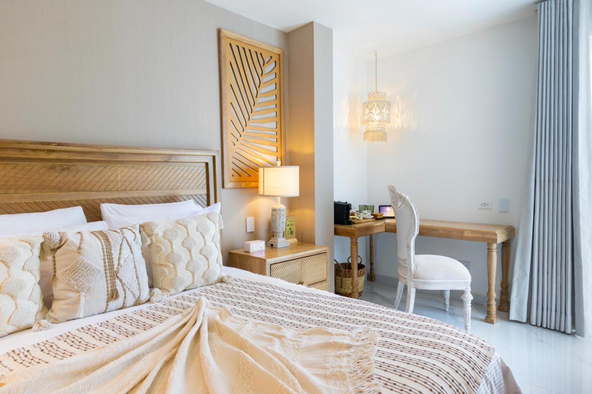 Berthas Collection By Em * Cartagena